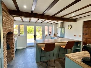 Breakfast Kitchen- click for photo gallery